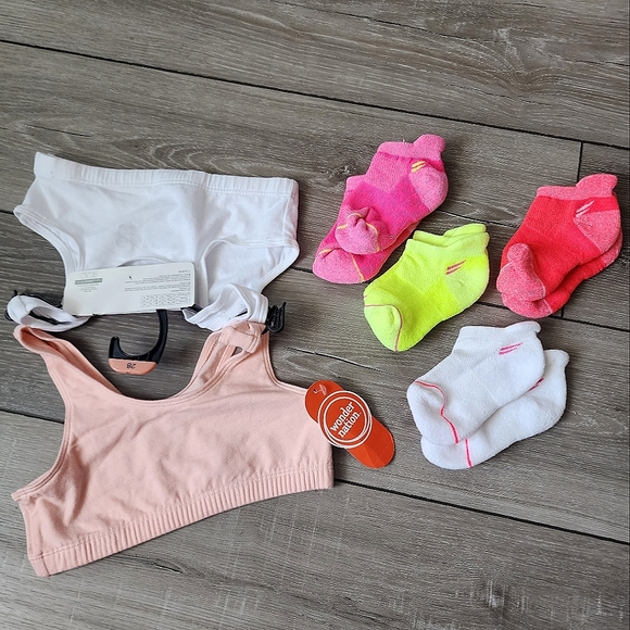 Girl's size 28 (4-5 clothing) bralettes and socks bundle - Picture 1 of 14